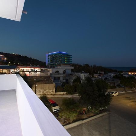 The Azure Blue Apt 팔리라키 외부 사진